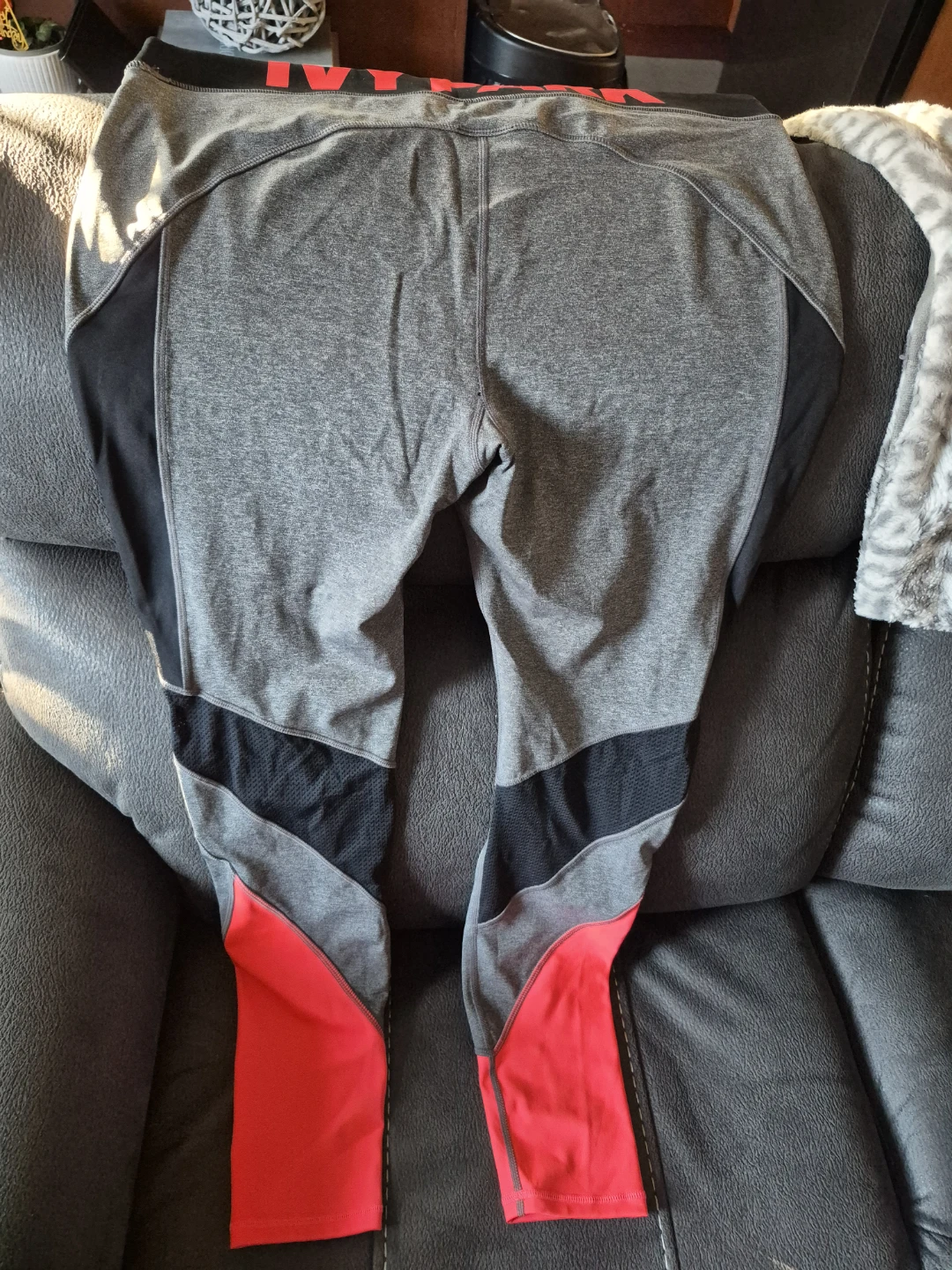 IVY PARK Grey Black Red Leggings - Size XL - photo 3
