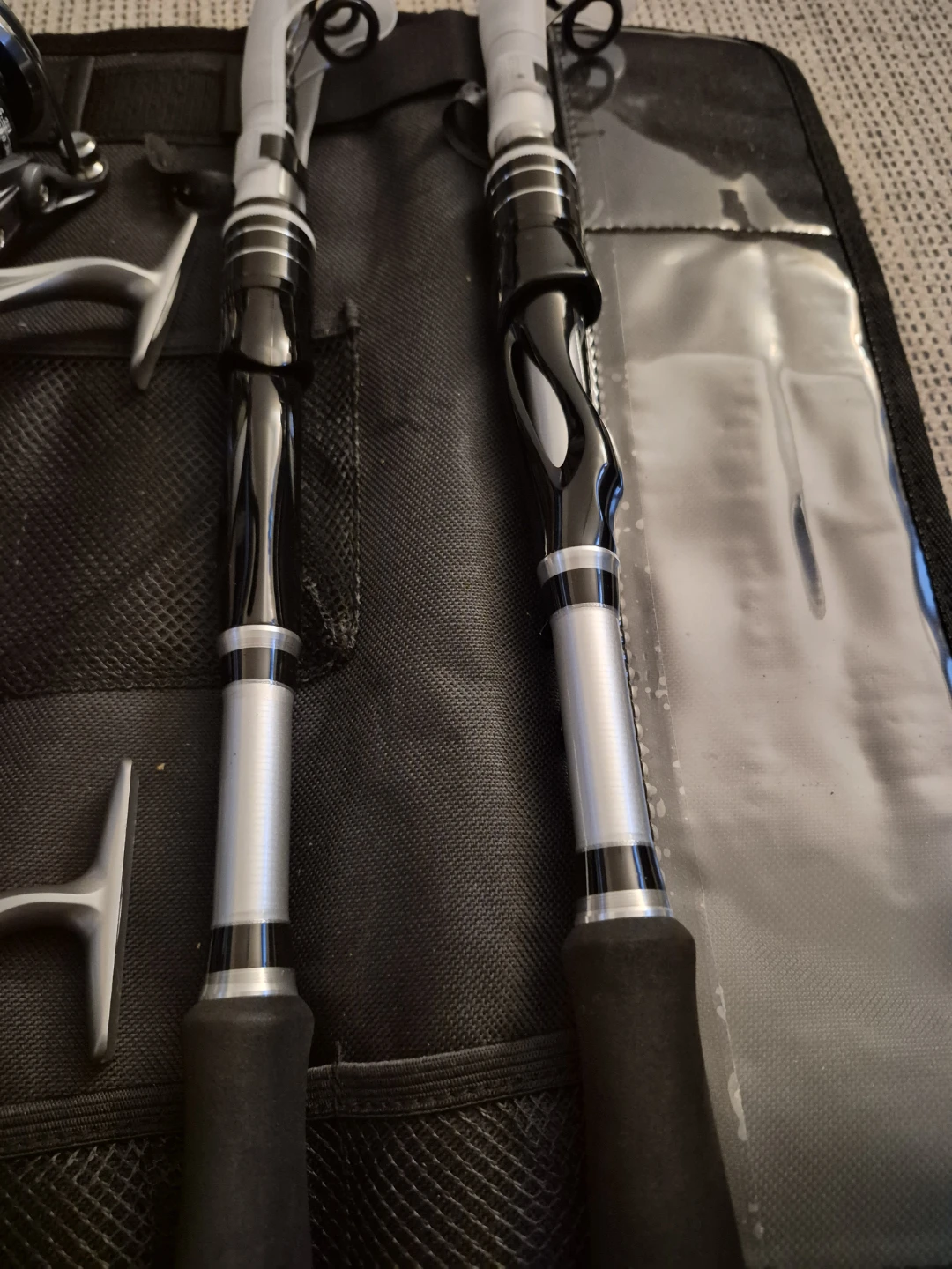 Fishing Rod 2.1m and Reel Set with Bag and Equipment - photo 2