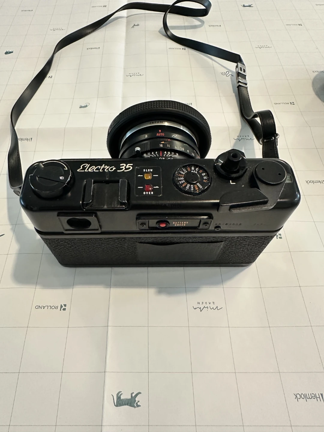 Yashica Electro 35mm Film Camera with two additional lenses. - photo 3