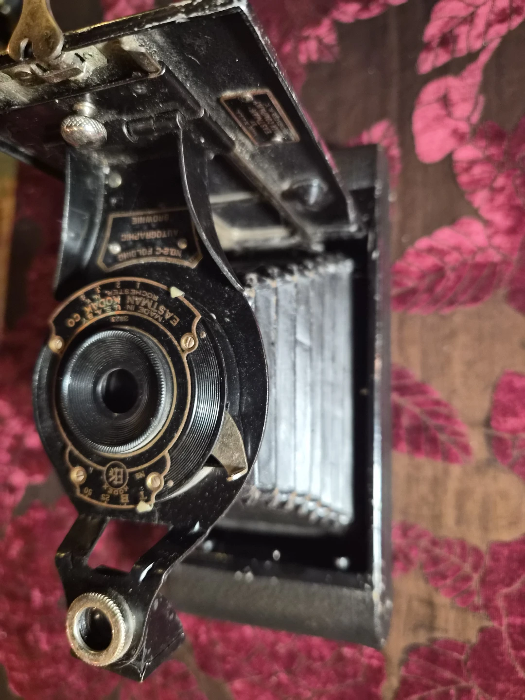 Eastman Kodak No. 2 Folding Autographic Brownie Camera - photo 2