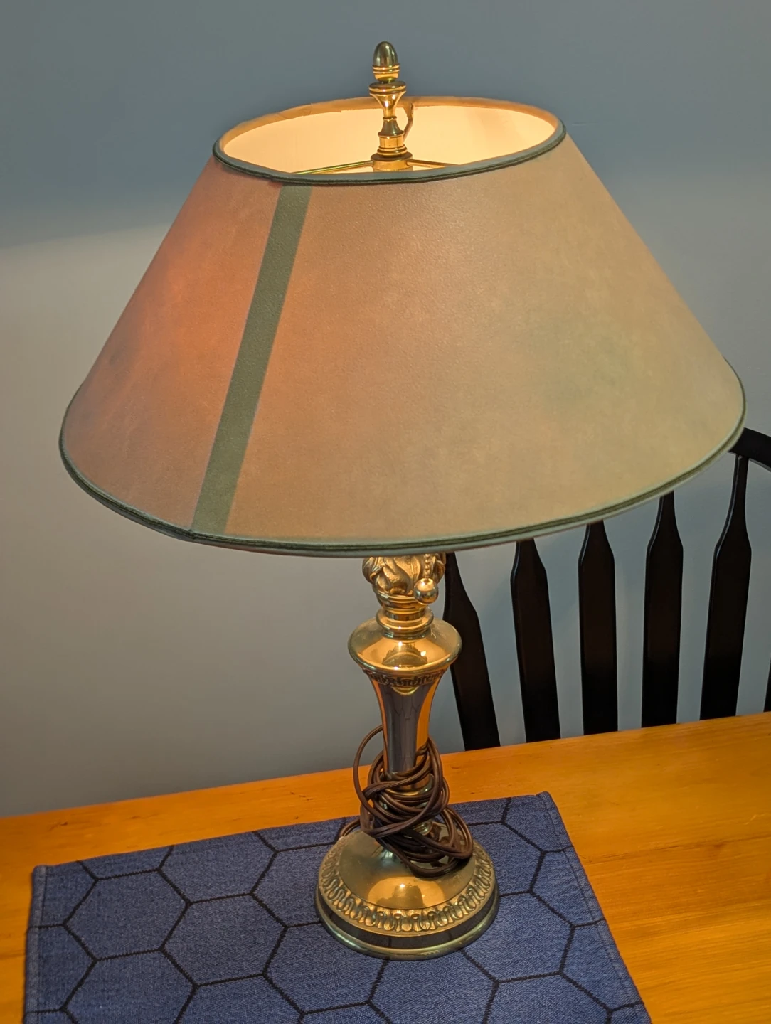 Vintage Brass Table Lamp with Beige Shade - photo 2