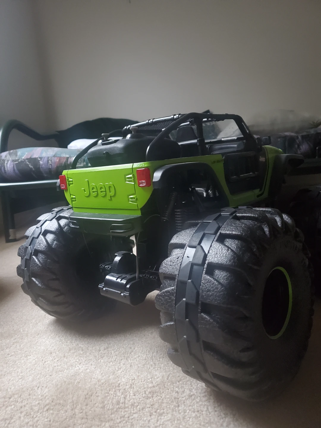 Green Jeep Trailcat RC Monster Truck Toy - photo 2