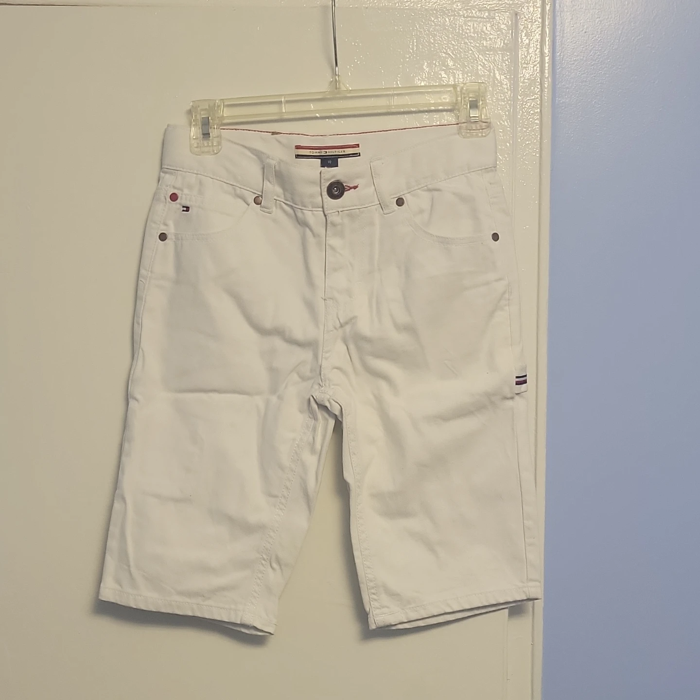 Tommy Hilfiger White Bermuda Shorts Size 10