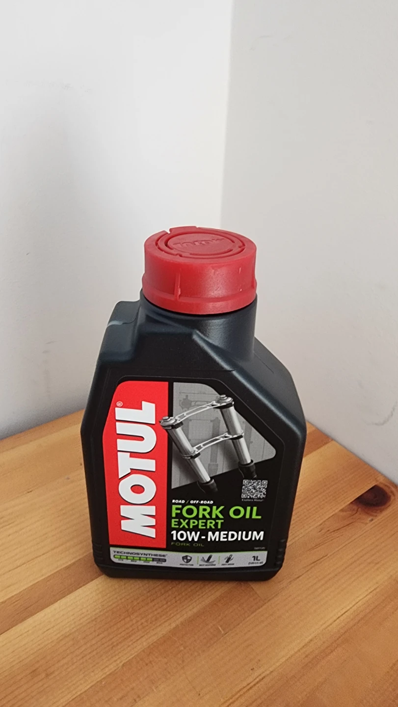 Motul Fork Oil SAE 10W-Medium 1L