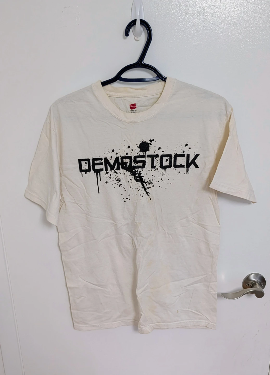 DEMOSTOCK T-Shirt - Men's Medium