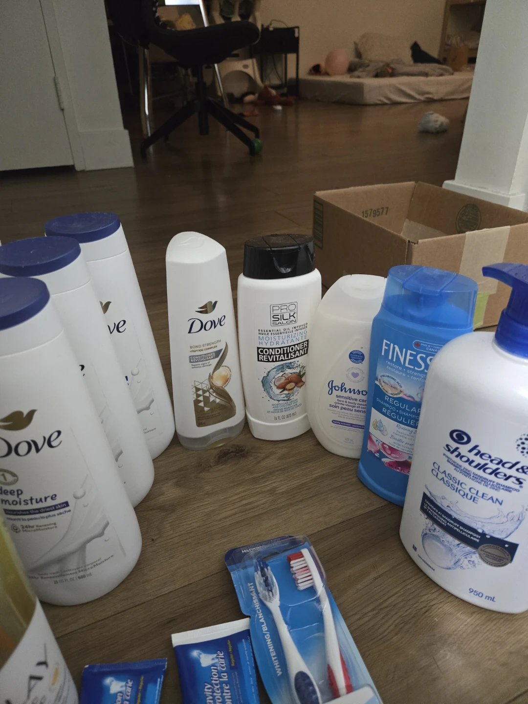 Dove Deep Moisture Shampoo & Conditioner Set