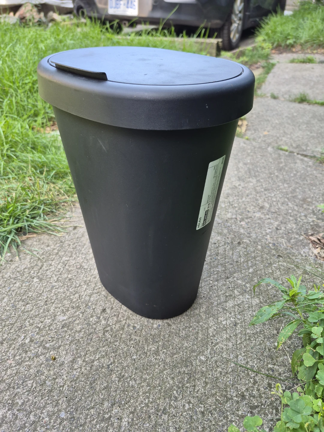 IKEA HÖLASS Black Trash Can with Lid