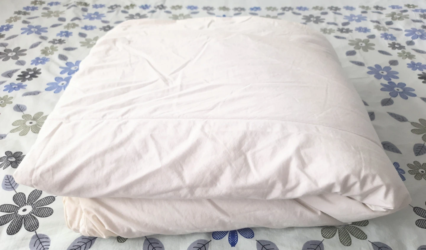White Blanket with Cotton Cover (double share) - photo 2