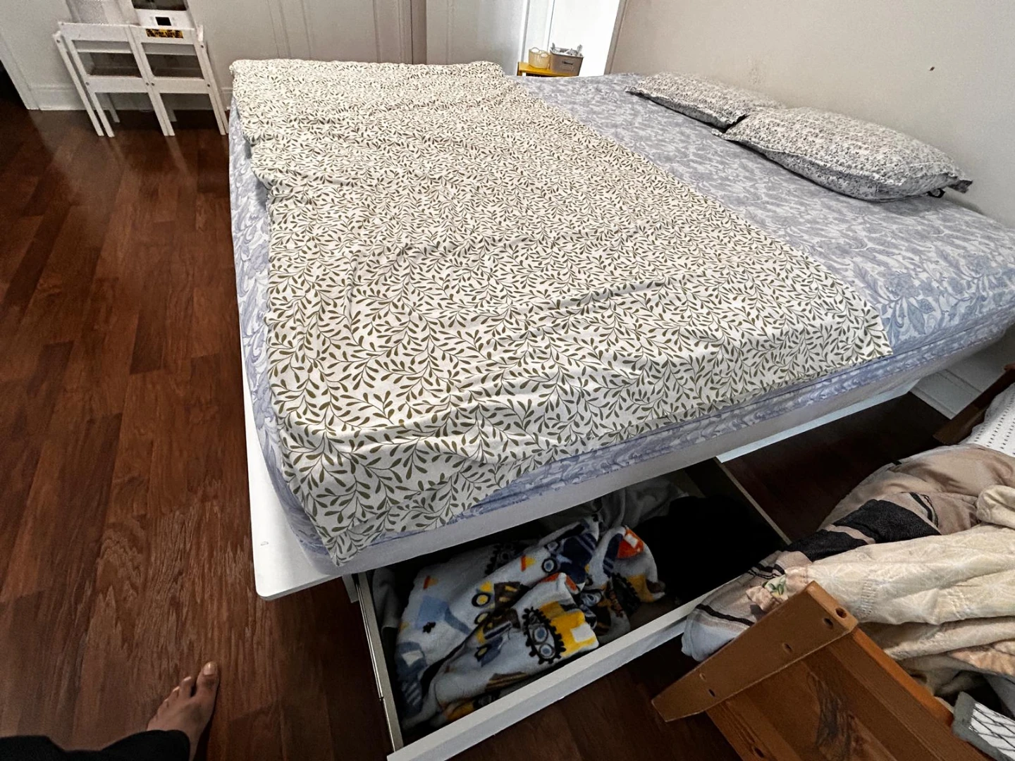 White King Bed Frame with Storage Drawers - photo 2