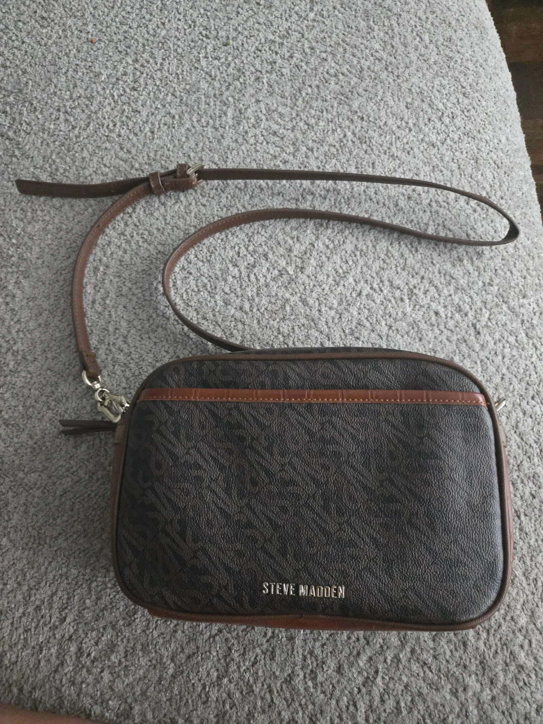 Steve Madden crossbody bag
