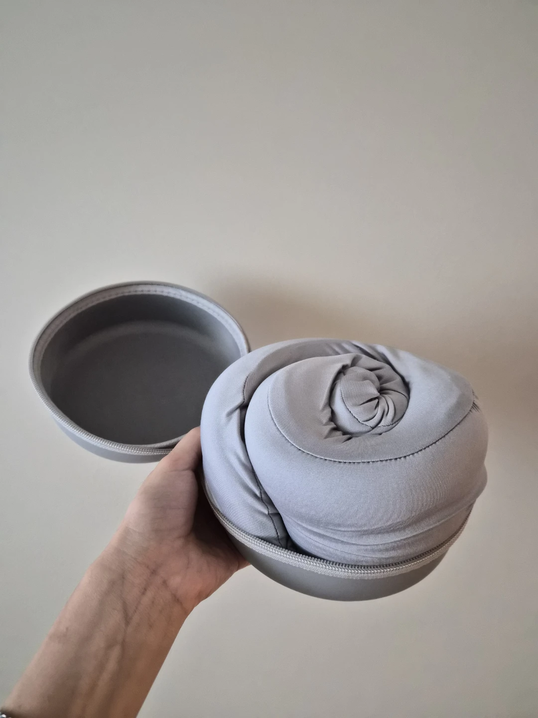 Travel Neck Pillow with Case - photo 3