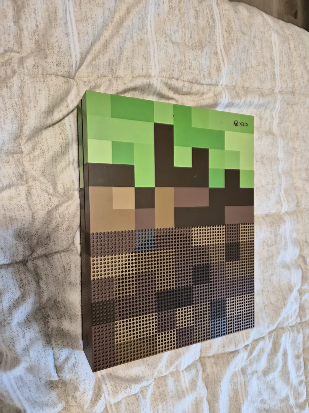 Xbox One S Minecraft Creeper Edition Console