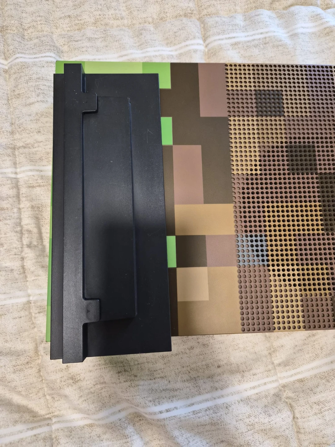 Xbox One S Minecraft Creeper Edition Console - photo 3