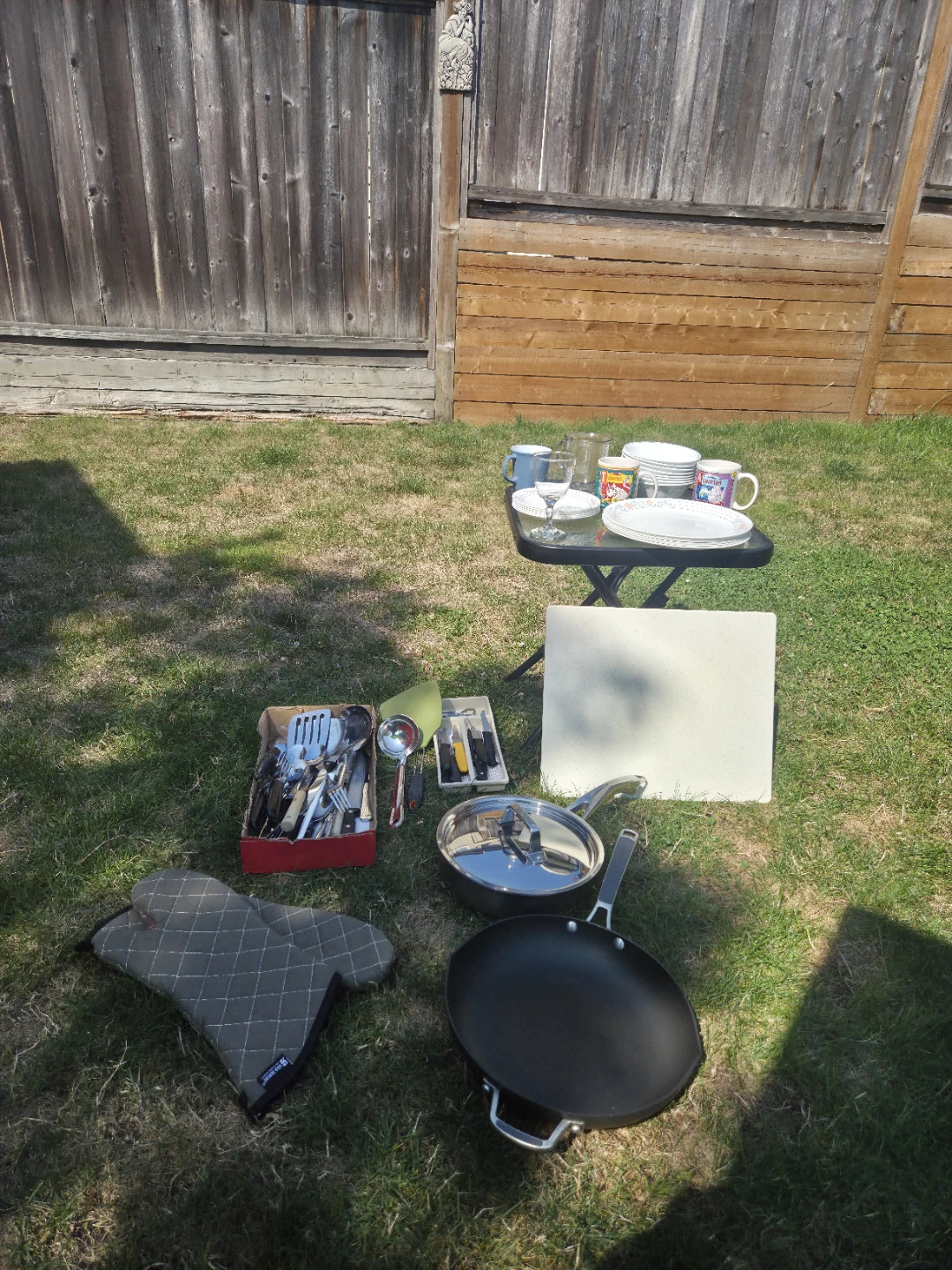 Cookware and Dinnerware Set