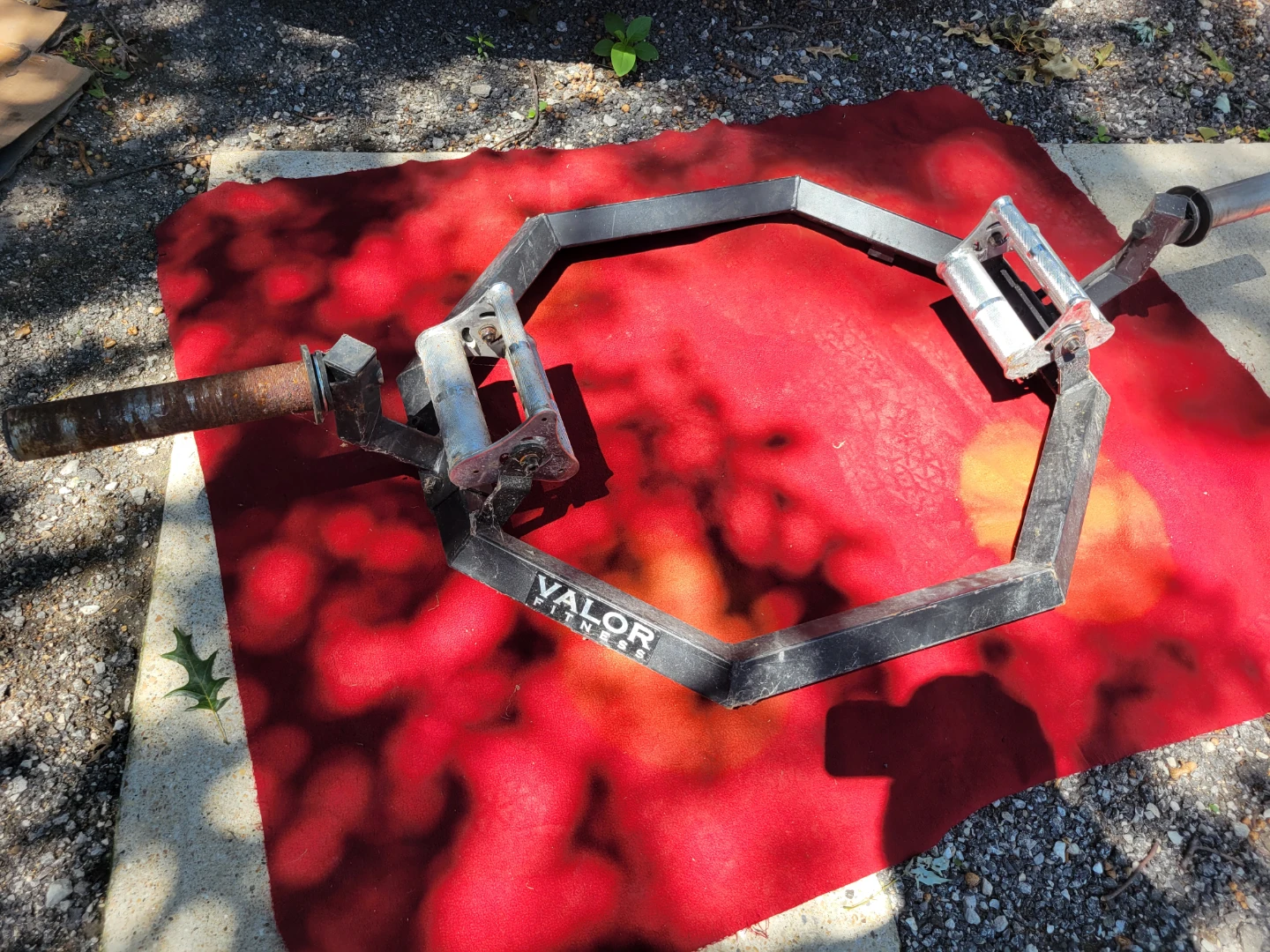 VALOR FITNESS. HEX BAR GOOD SHAPE. SOME RUST