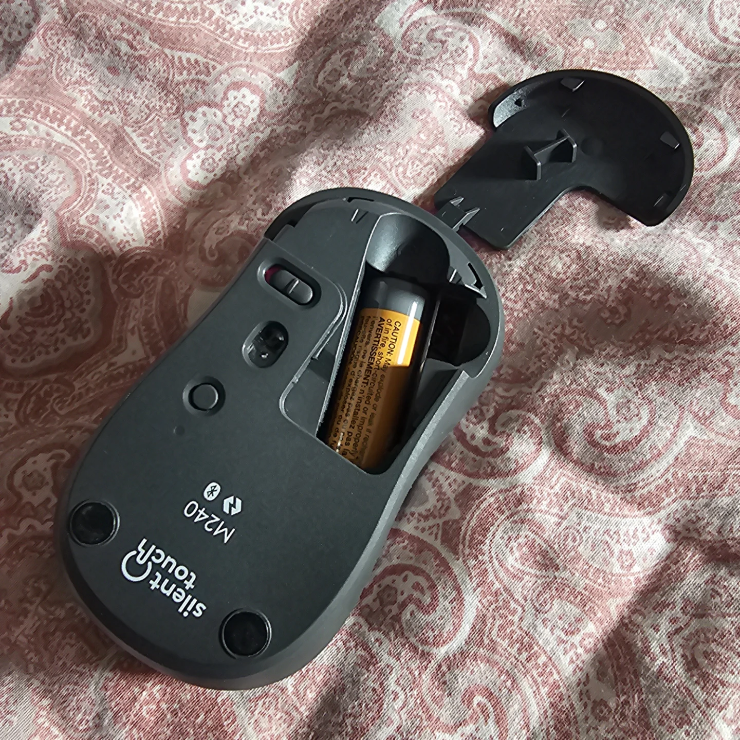 Logitech Silent Touch M240 Wireless Mouse - photo 3