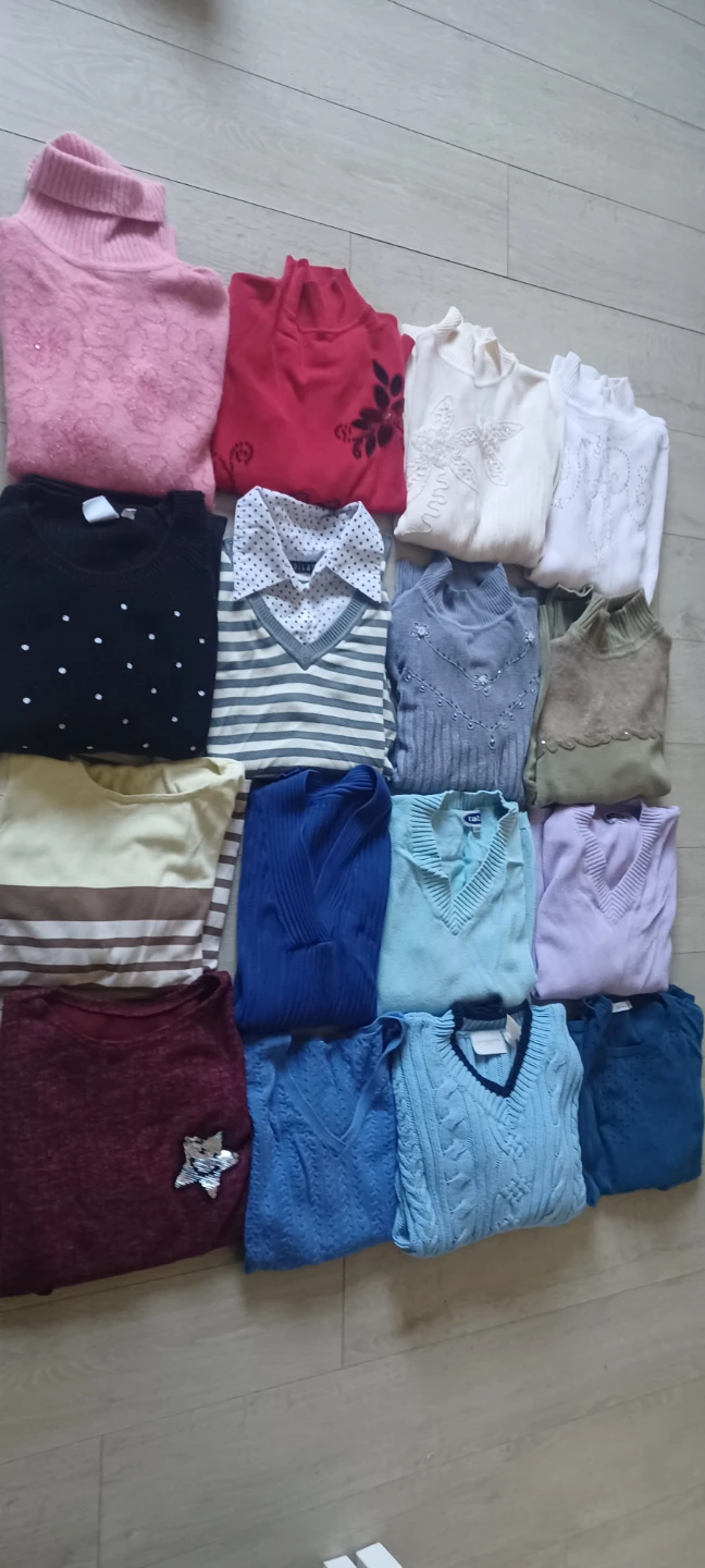 Women's V-Neck and high-collar Sweaters Bundle