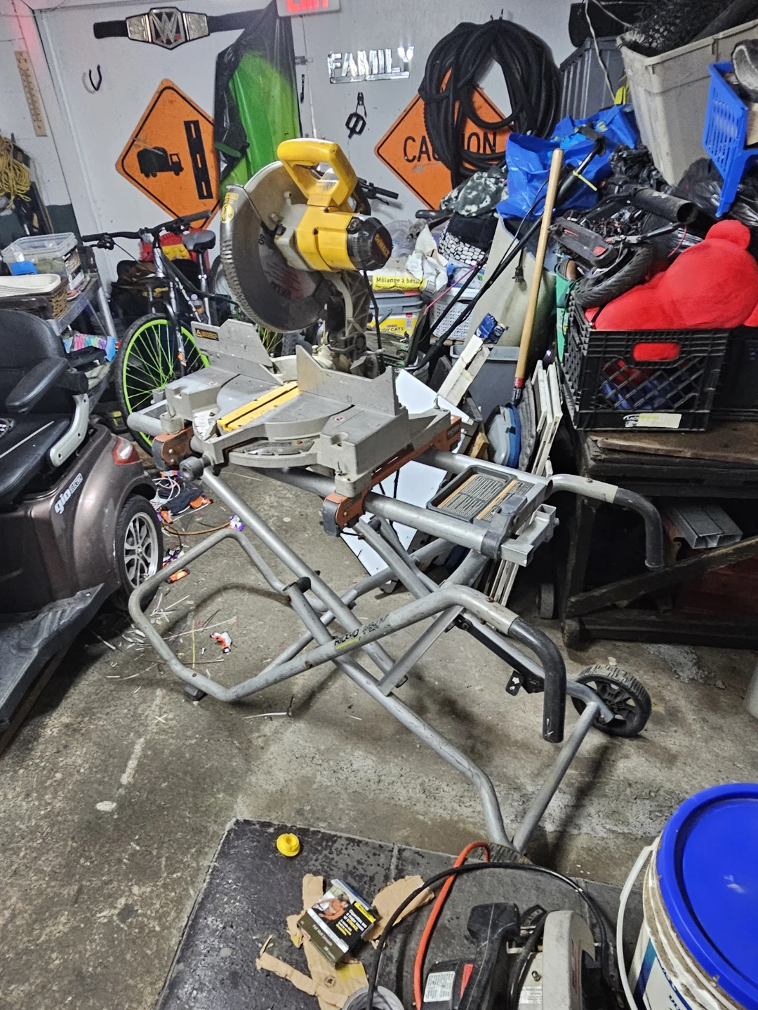 DEWALT Miter Saw with Stand - photo 2
