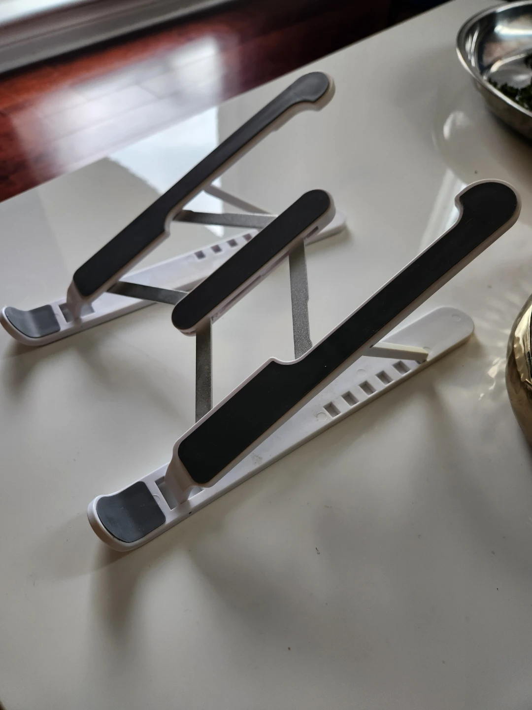 Laptop stand - photo 4