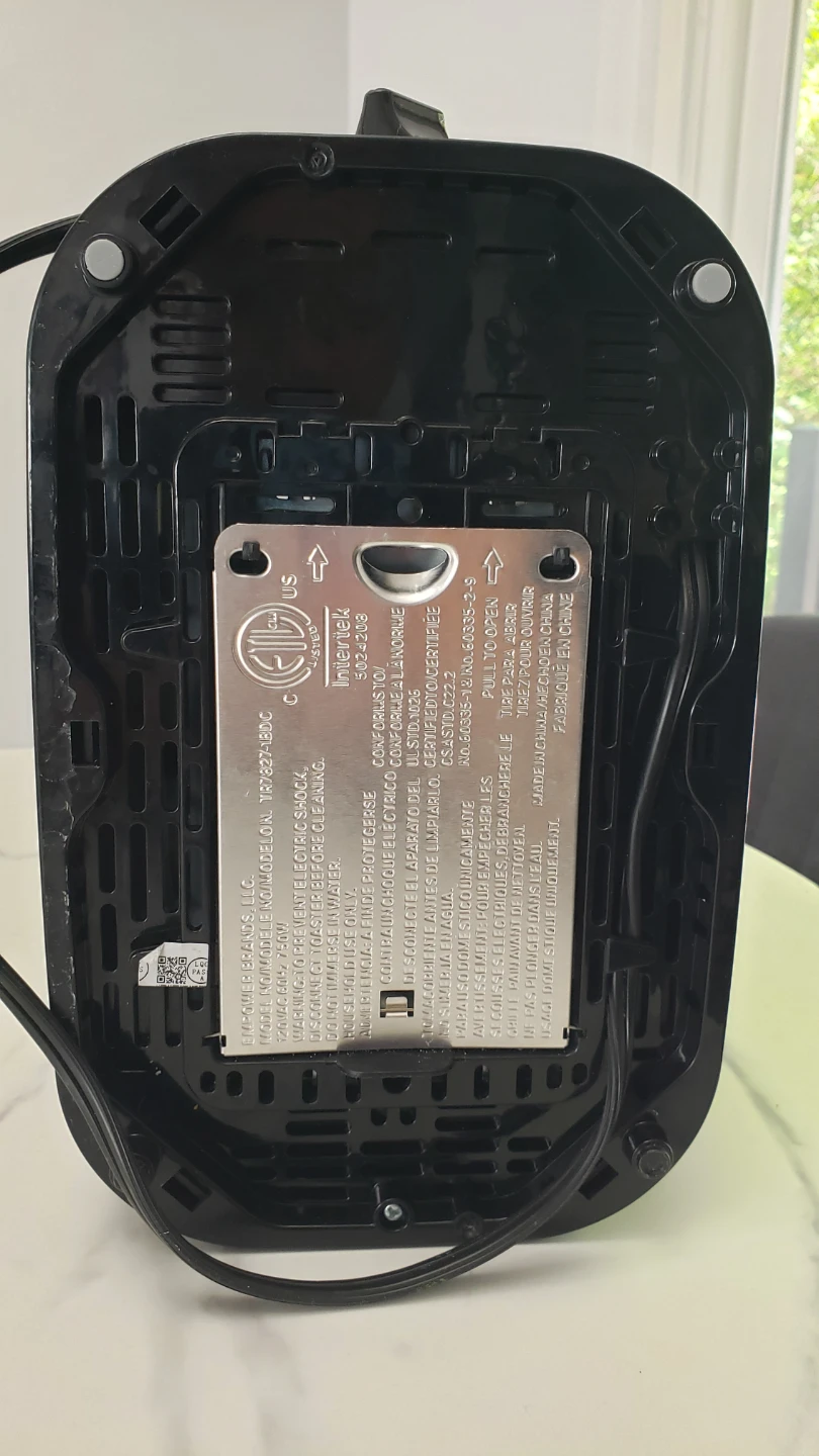 BLACK + DECKER 2-Slice Toaster (Used) - photo 5