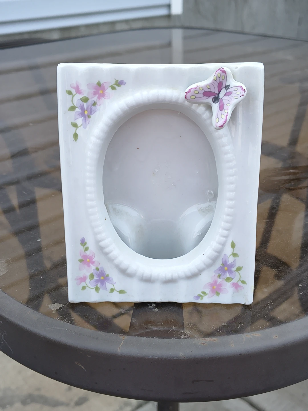 Antique White Ceramic Picture Frame with Butterfly