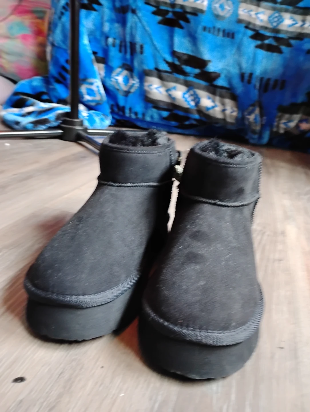 Juicy Couture Black Boots - photo 4