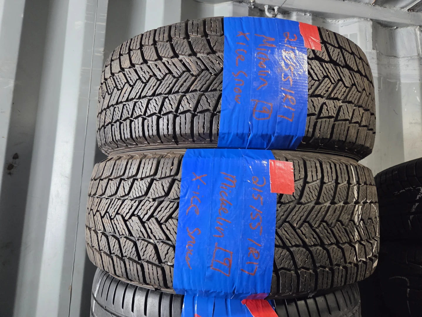 Michelin X-Ice Snow Winter Tires - 215/55R17