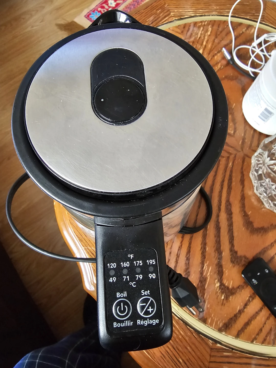 Starfrit Electric Kettle in good condition and working order - photo 2