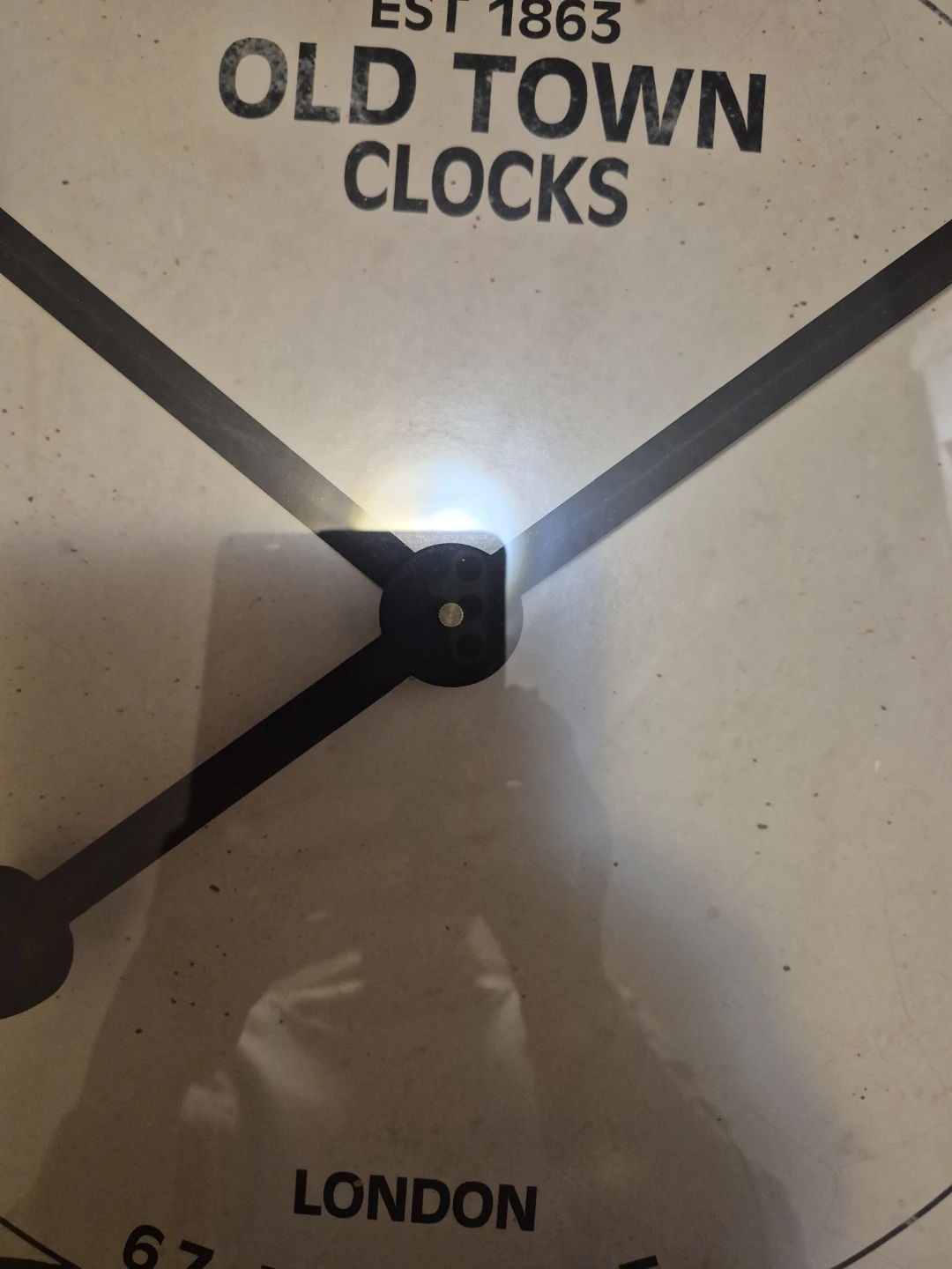 Clock table one of a kind, clock works