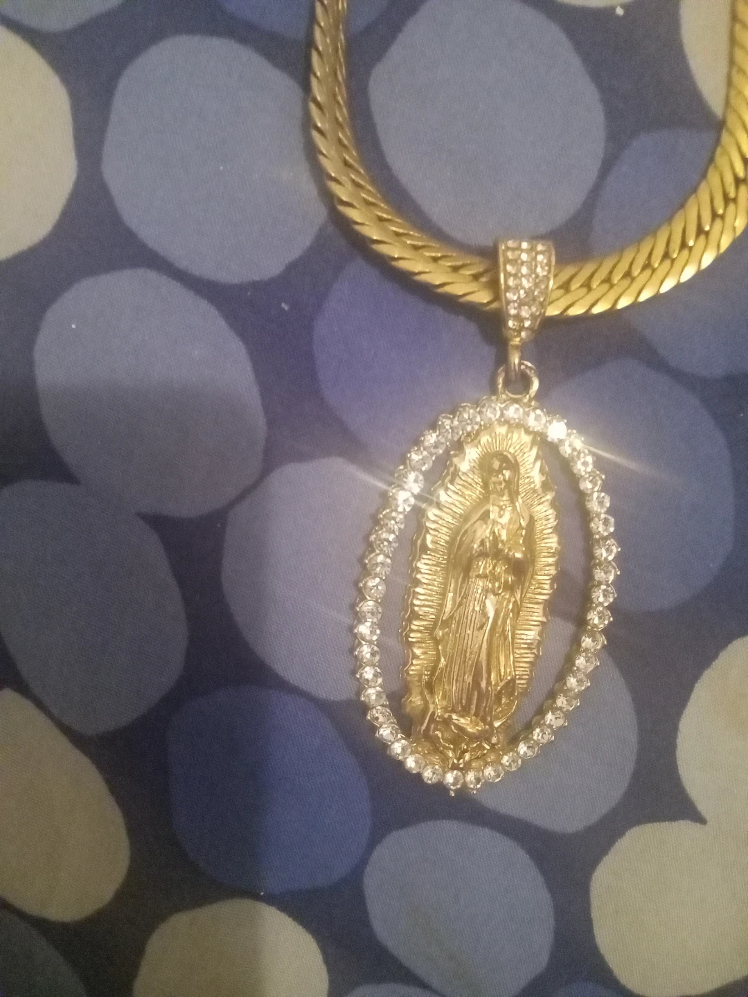 Gold Virgin Mary Pendant Necklace - photo 2
