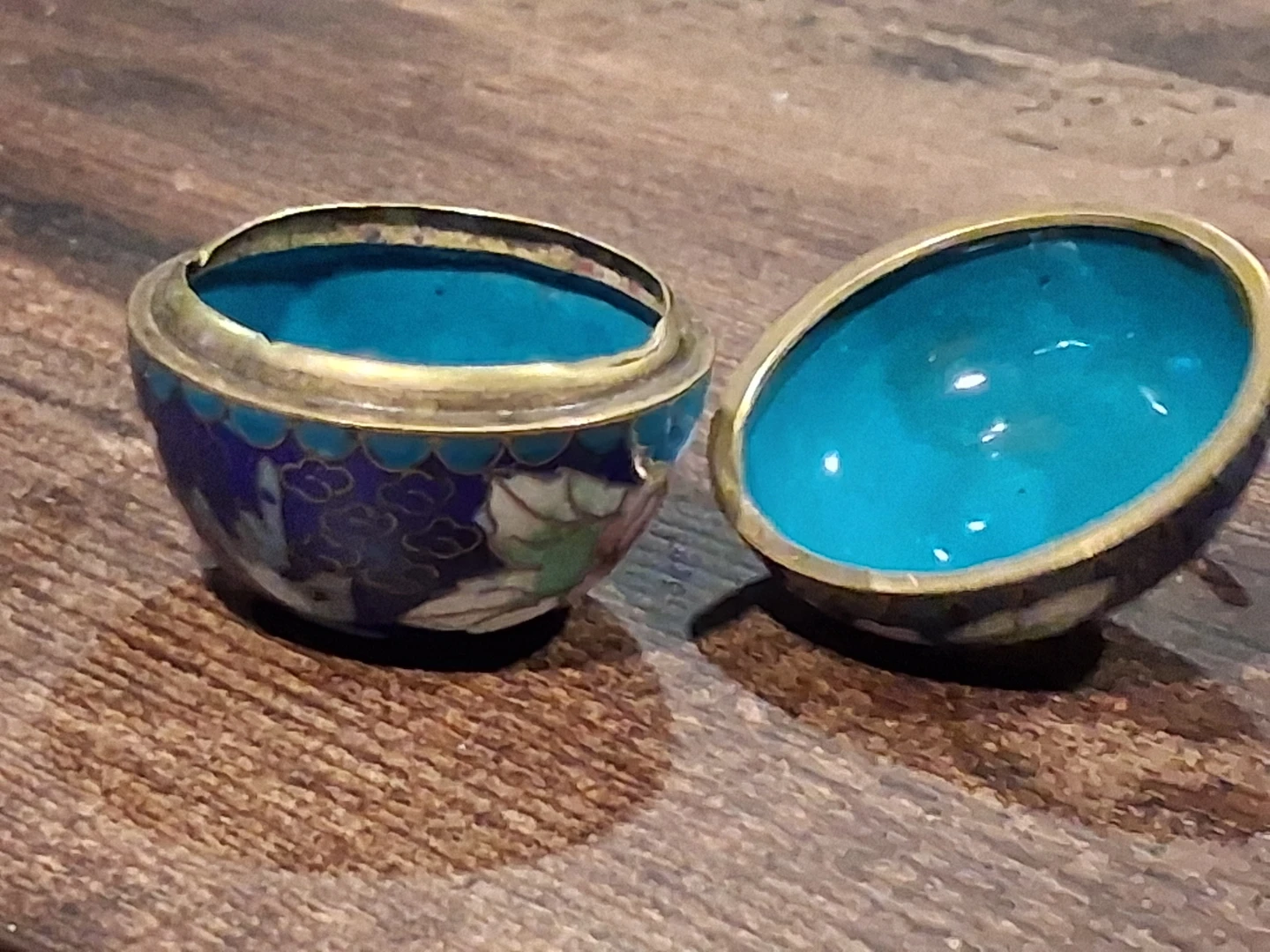 Antique Chinese Cloisonne Enamel Jar - photo 2