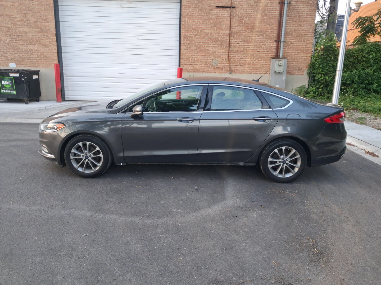 Ford Fusion - photo 2