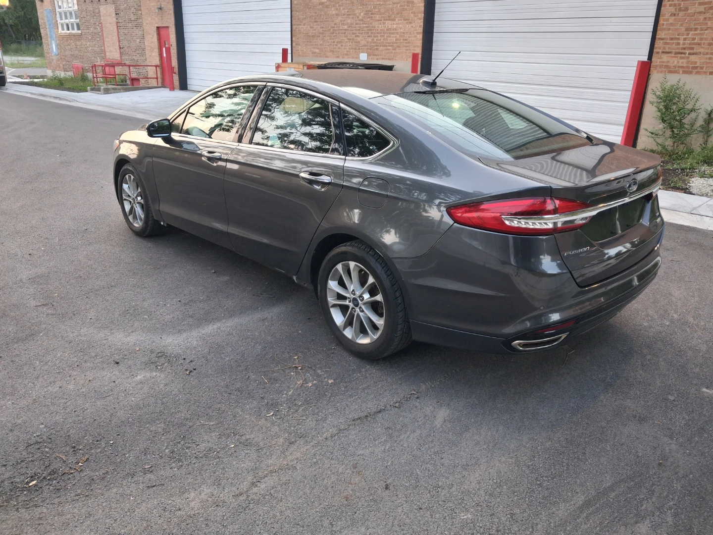 Ford Fusion - photo 3