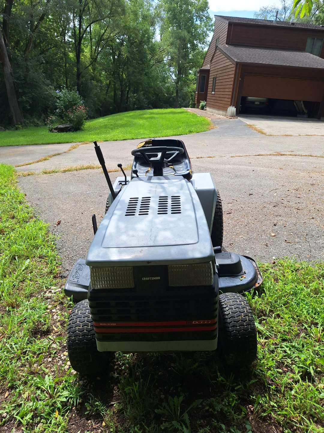 1993 Craftsman Garden Tractor  Mower & Dozer Blade