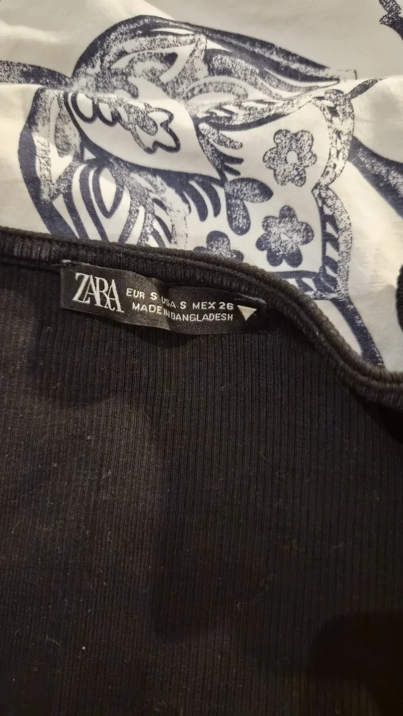 Black Zara Puff Sleeve Top - Size S - photo 3