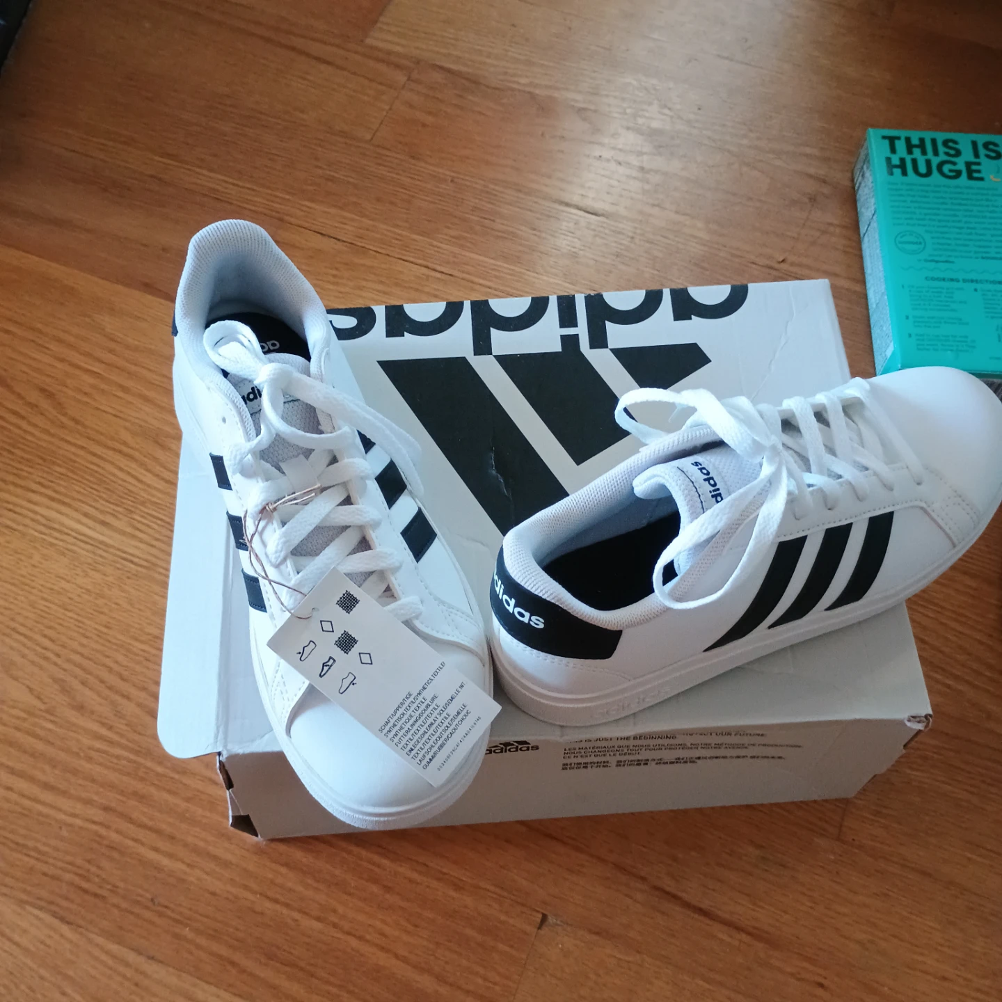 Adidas Grand Court 2.0 K Kids Tennis Shoes Size US 4 - photo 2