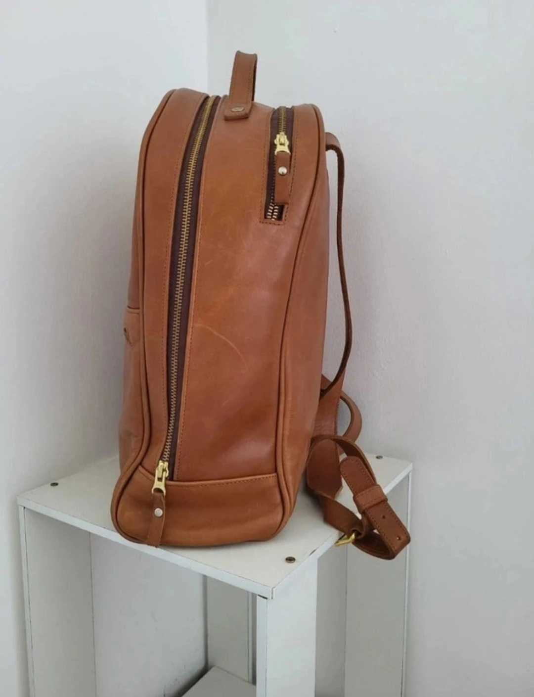 100% Genuine Leather Backpack - Made in Canada - photo 2