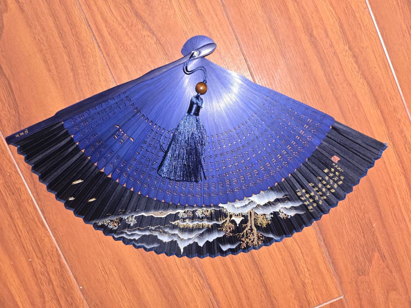 Wangxingji Hand Fan with Case - photo 3