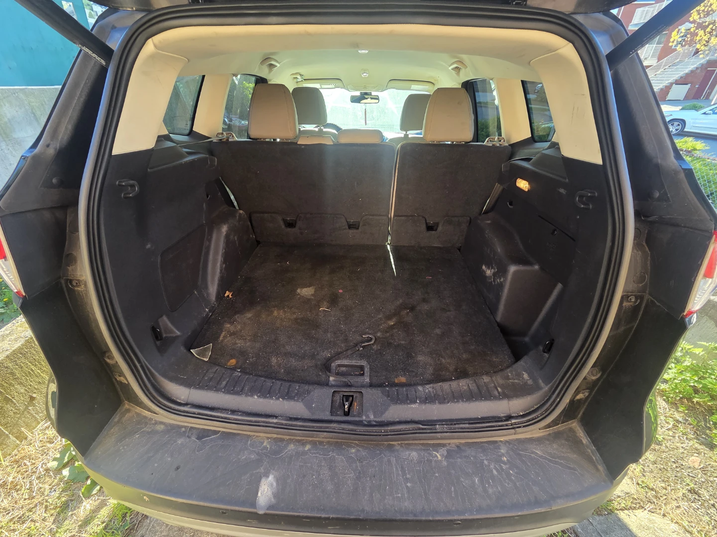 Black Ford Escape - photo 3