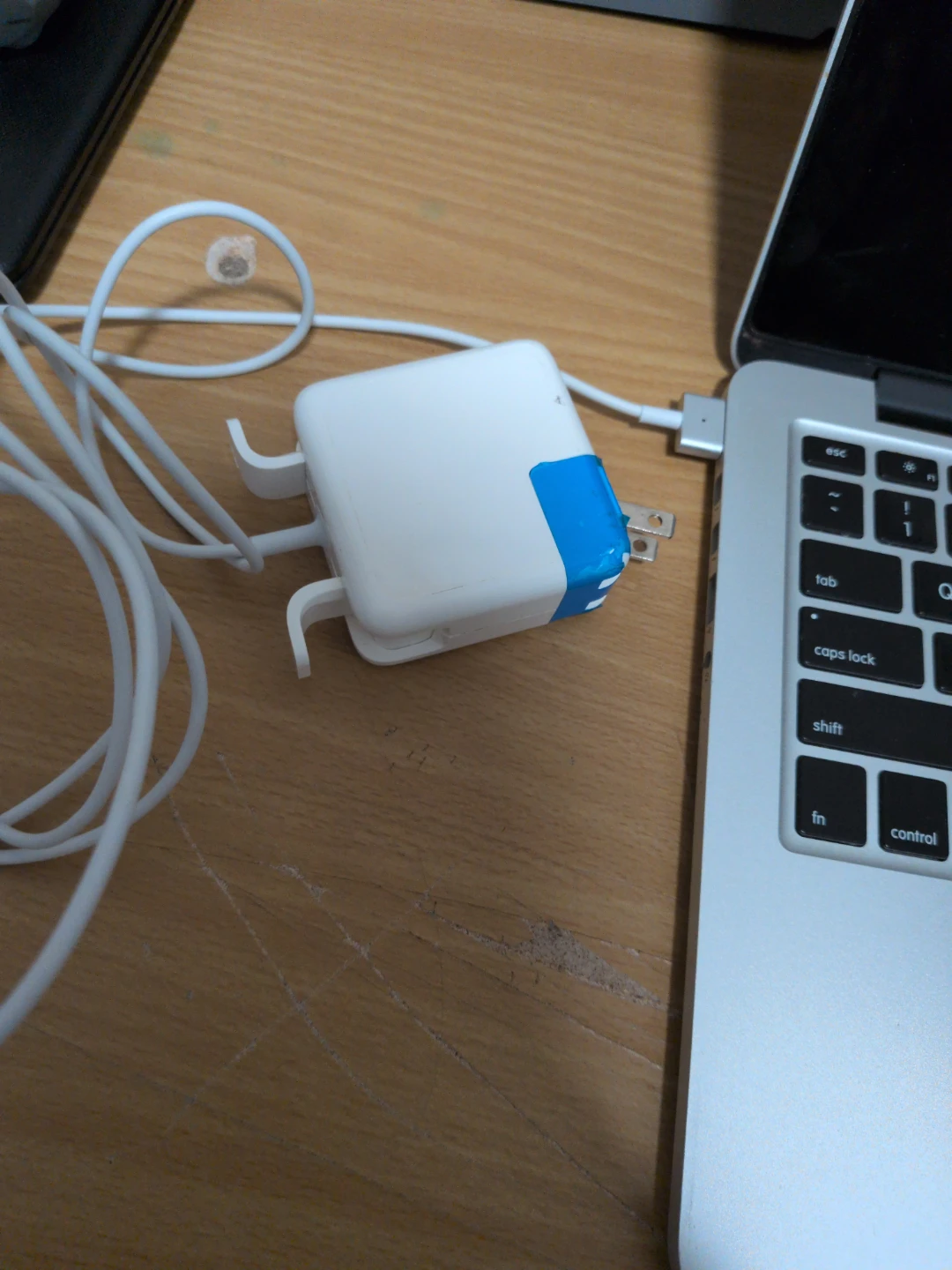 Mac book laptop - photo 3
