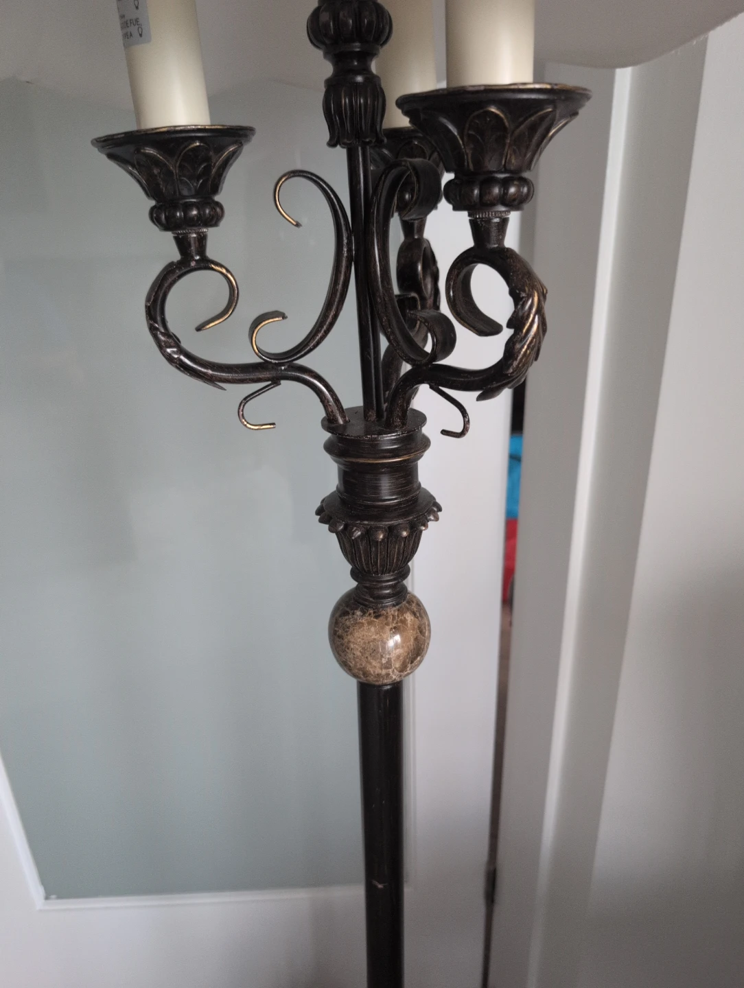 Traditional Floor Lamp with White Shade - photo 3