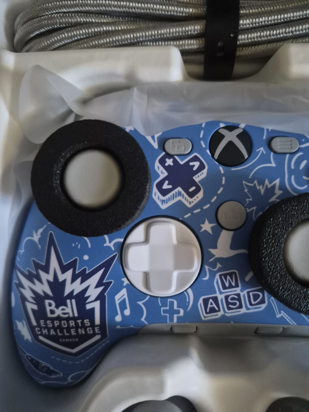 Limited Edition Bell Esports Challenge Controller (Xbox / PC) - photo 4