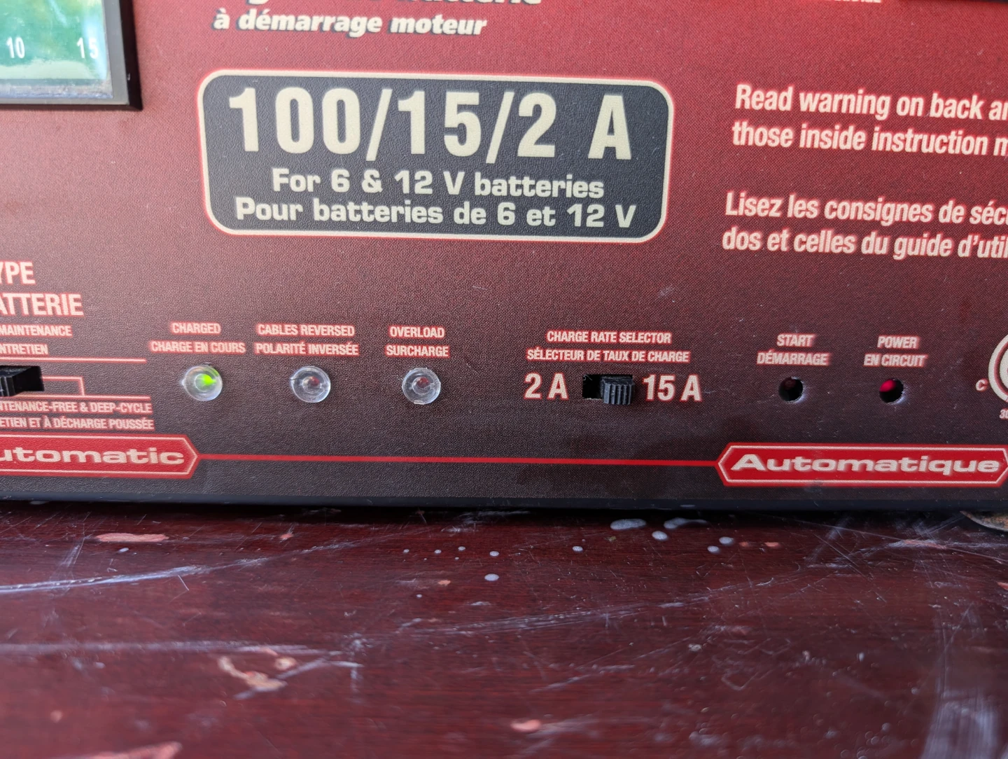 Motomaster Battery Charger 100/15/2 A for 6 & 12 V Batteries - photo 2