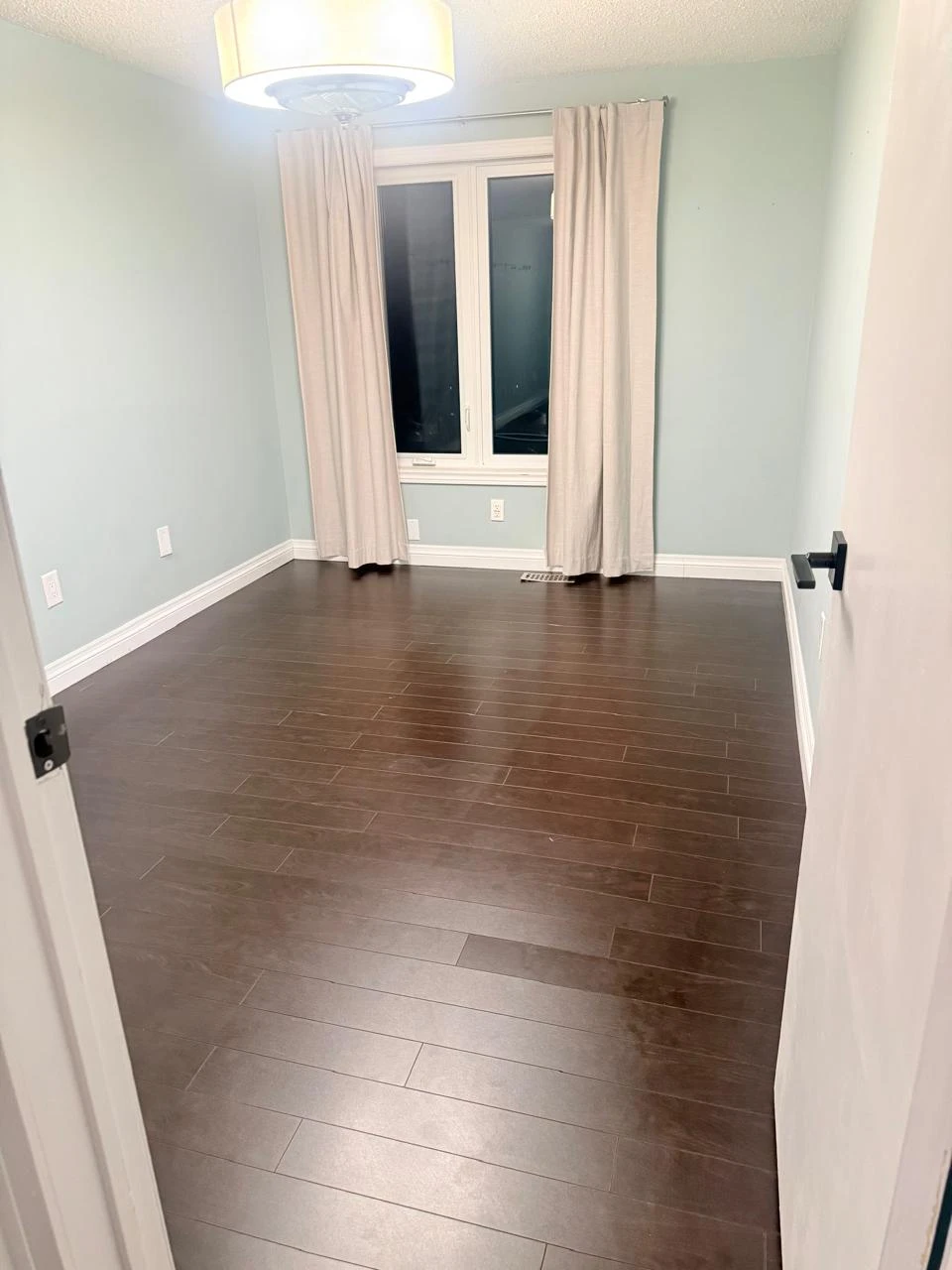 Room for rent - photo 2