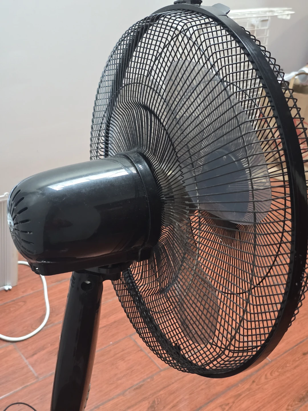 Amazon Basics Pedestal Fan - Black - photo 3