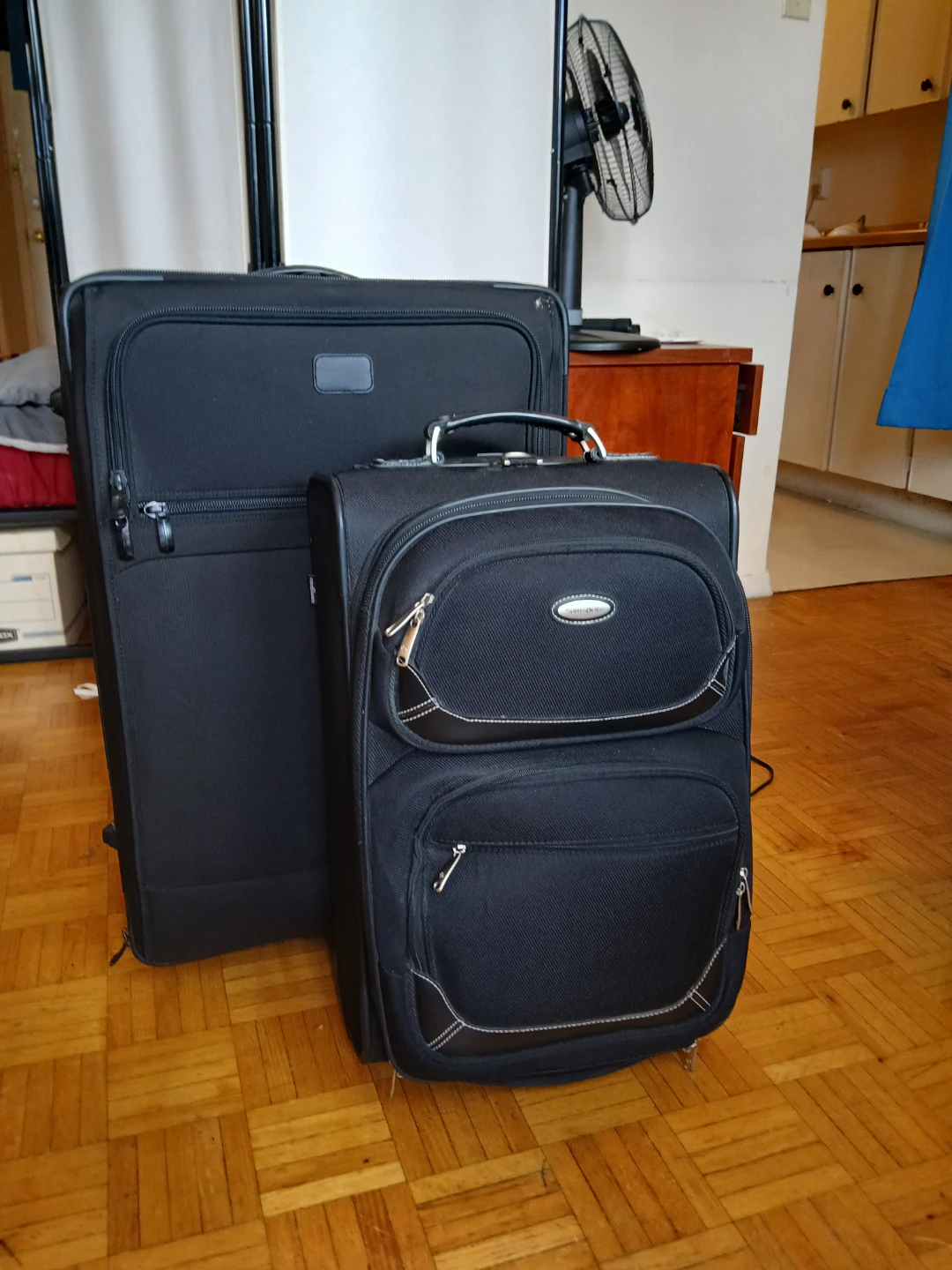 Black Travel Luggage Set