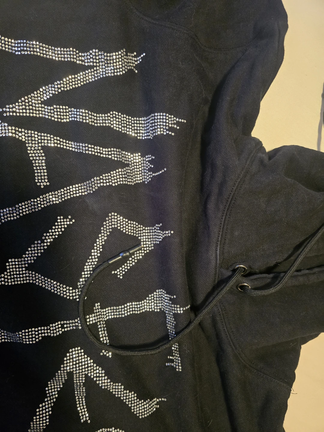 Naske rhinestone graphic hoodie in black - photo 4