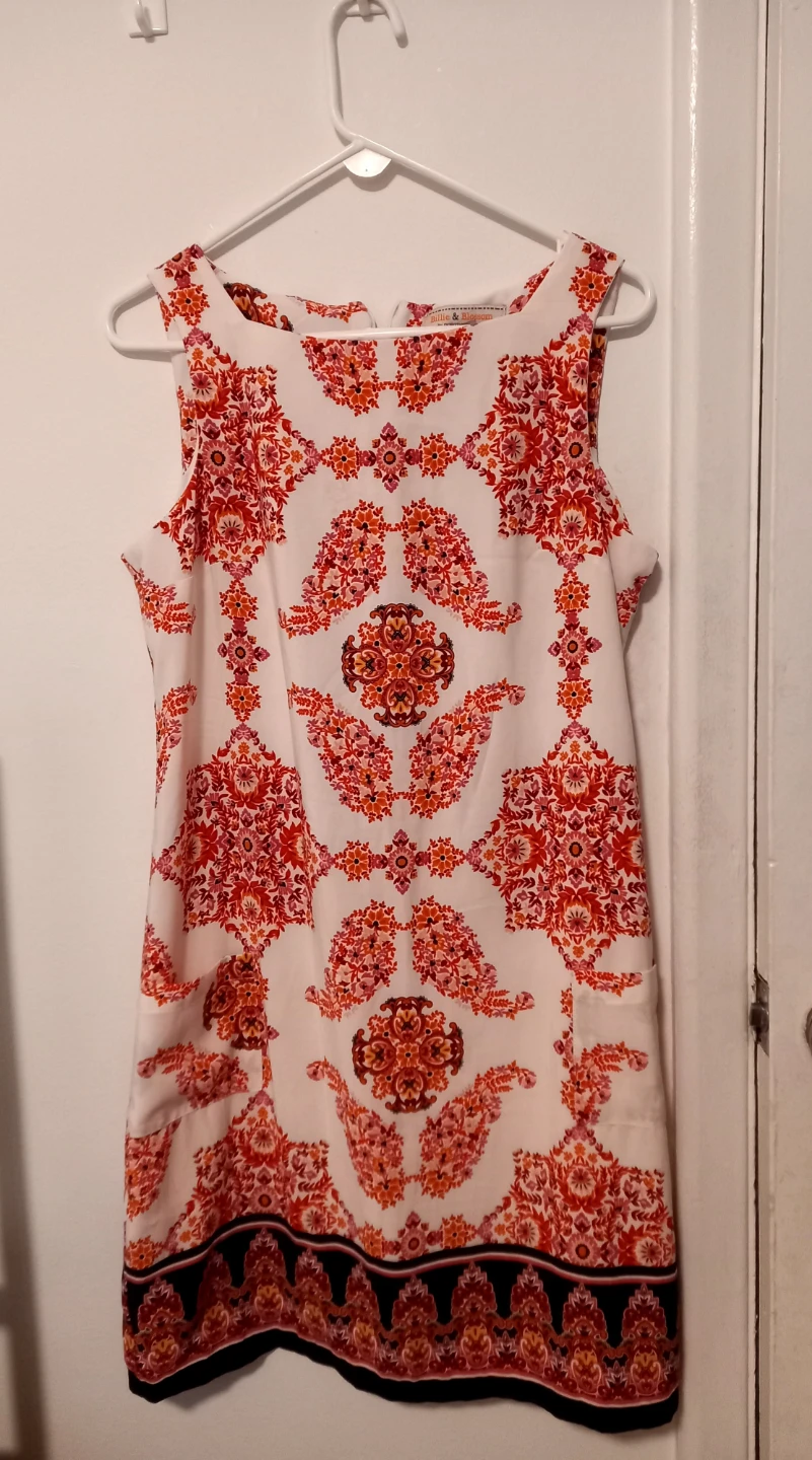 Billie & Blossom Women's Patterned Sleeveless Dress