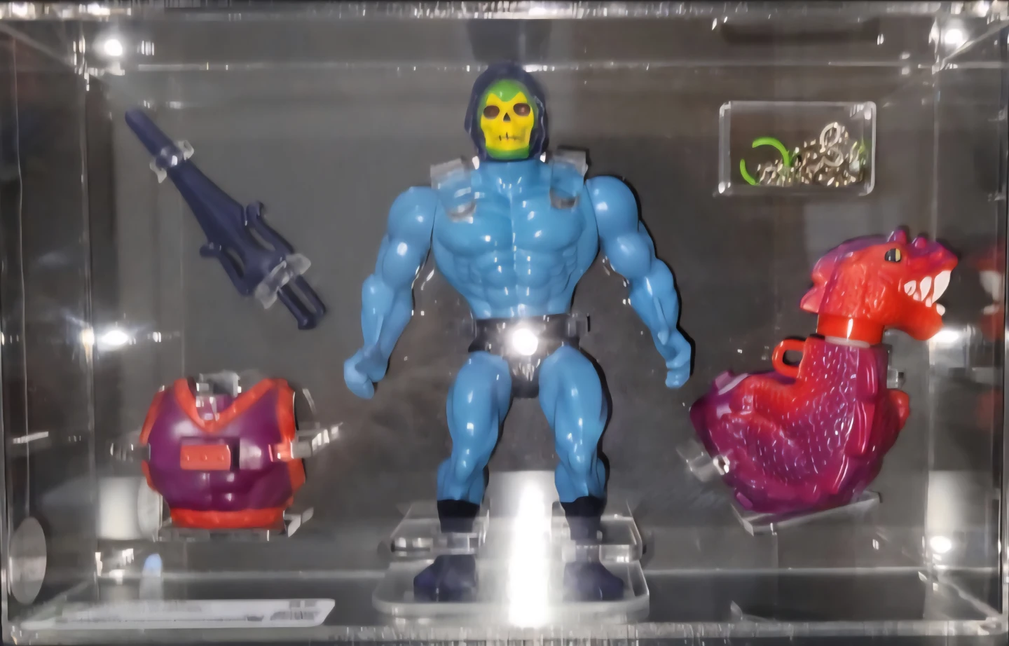CAS Graded 85-Masters of the Universe Dragon Blaster Skeletor