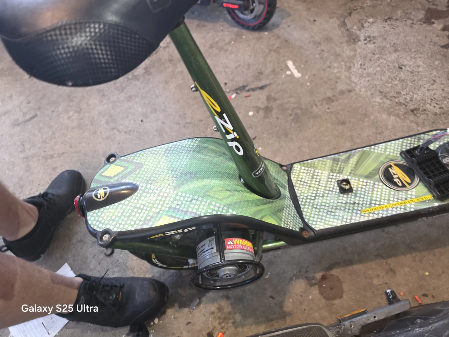 Zip Electric Scooter and Charger - photo 3